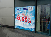 Kampania promocyjna "Wszystko 5,90", oklejona szyba - Pralnia EkoExpress